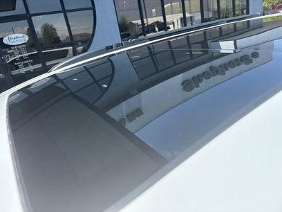 New 2027 Chrysler Pacifica Limited w/ S Appearance Package
