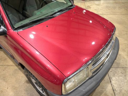 Used 1999 Chevrolet Tracker 2WD Convertible w/ Preferred Equipment Group 2 image 18