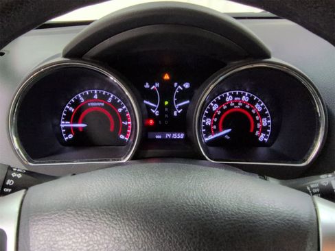 Used 2013 Toyota Highlander Plus image 32