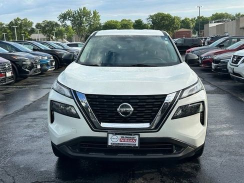 Used 2021 Nissan Rogue S FWD image 2