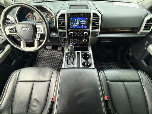 Used 2019 Ford F150 Lariat w/ Equipment Group 502A Luxury AWD/4WD image 15