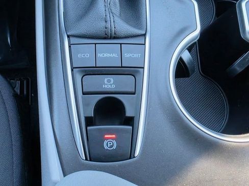 Used 2024 Toyota Camry LE AWD/4WD image 26