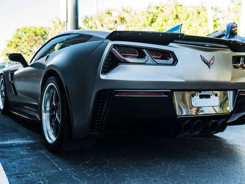 Used 2019 Chevrolet Corvette Grand Sport RWD image 39