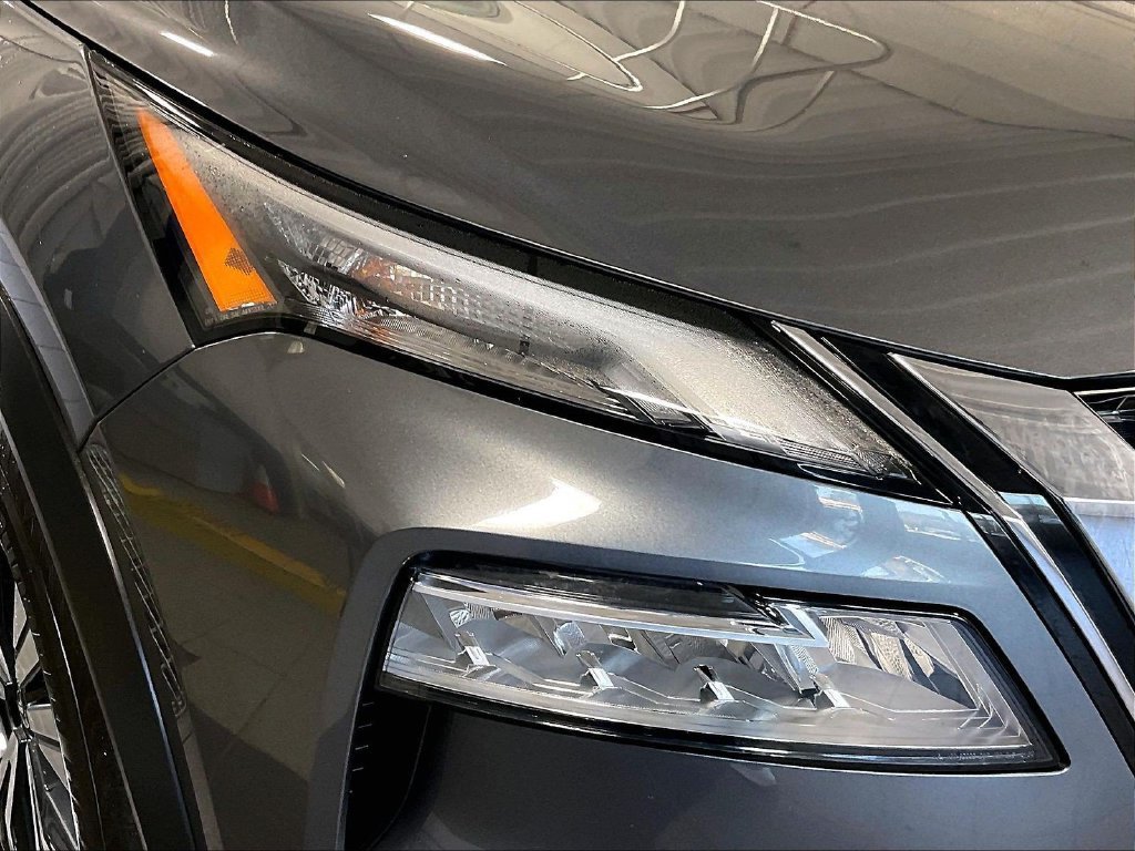 Certified 2023 Nissan Rogue SV w/ SV Premium B Package AWD/4WD image 33