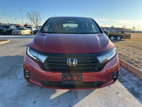 Certified 2023 Honda Odyssey Sport image 2
