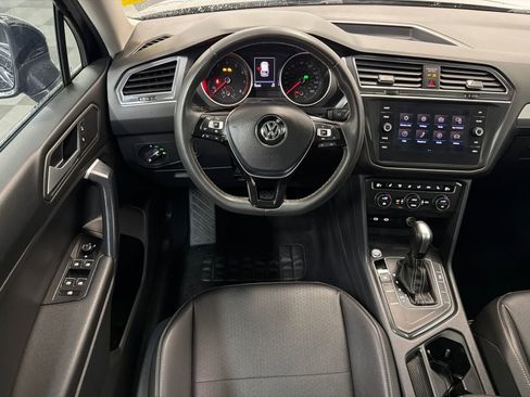 Used 2021 Volkswagen Tiguan SE FWD image 20