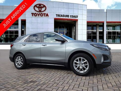 Used 2024 Chevrolet Equinox LT FWD image 1