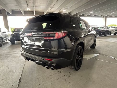 Used 2024 GMC Acadia Elevation FWD image 5