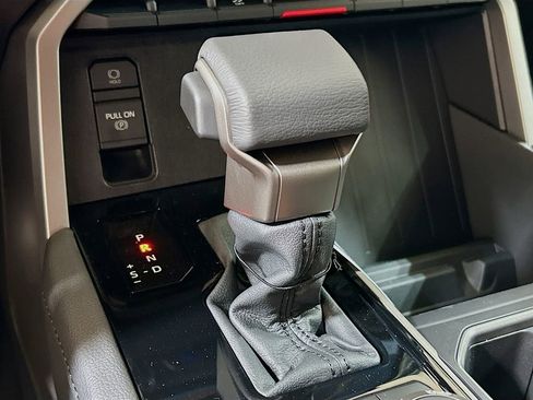 New 2026 Toyota Tundra Limited AWD/4WD image 17