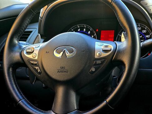 Used 2011 INFINITI FX50 AWD w/ Sport Pkg image 9