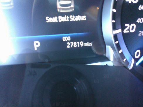 Used 2023 Toyota Highlander XLE image 24