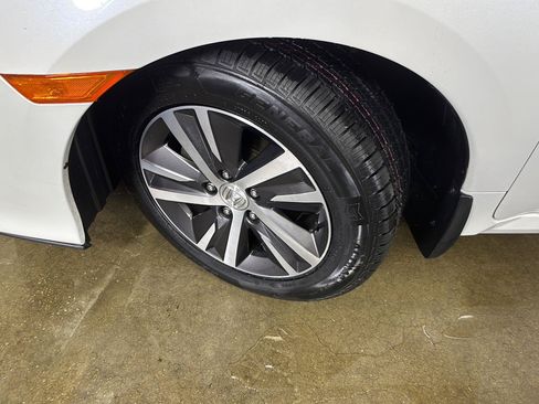 Used 2020 Honda Civic LX image 5