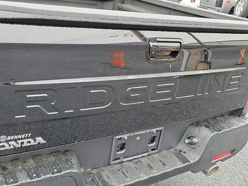 New 2026 Honda Ridgeline Black Edition image 8
