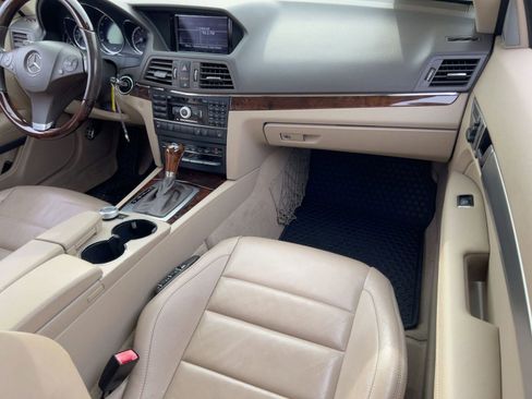 Used 2011 Mercedes-Benz E 350 E 350 image 29