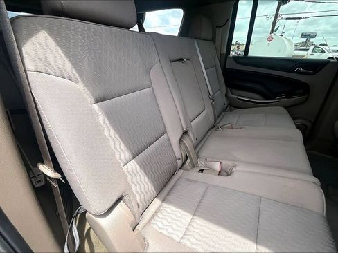 Used 2016 Chevrolet Suburban LS w/ Enhanced Driver Alert Package RWD image 26