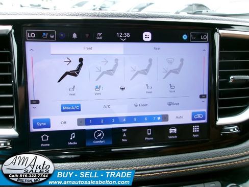 Used 2021 Chrysler Pacifica Pinnacle AWD/4WD image 11