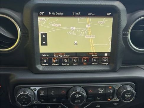 Used 2021 Jeep Gladiator Overland AWD/4WD image 18