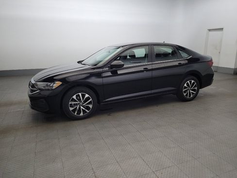 Used 2024 Volkswagen Jetta S image 2