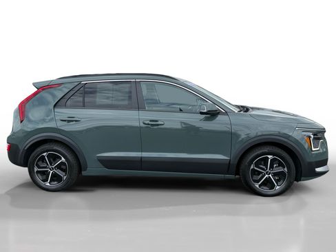 Used 2023 Kia Niro EX FWD image 6