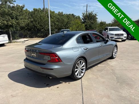 Used 2019 Volvo S60 T6 Momentum w/ Premium Package AWD/4WD image 5
