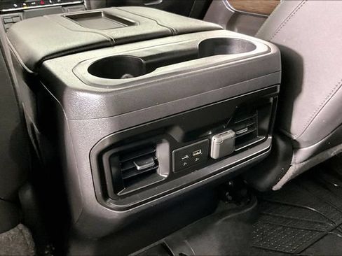 Used 2019 Chevrolet Silverado 1500 RST AWD/4WD image 10