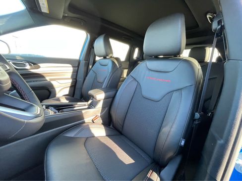 New 2026 Jeep Compass Trailhawk w/ Sun, Sound & Navigation Group image 22