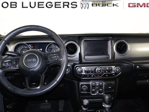 Used 2023 Jeep Wrangler Unlimited w/ Cold Weather Group AWD/4WD image 12