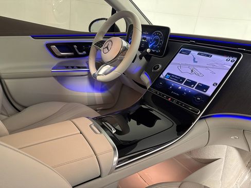 Used 2023 Mercedes-Benz EQE 350+ 4MATIC Sedan image 9