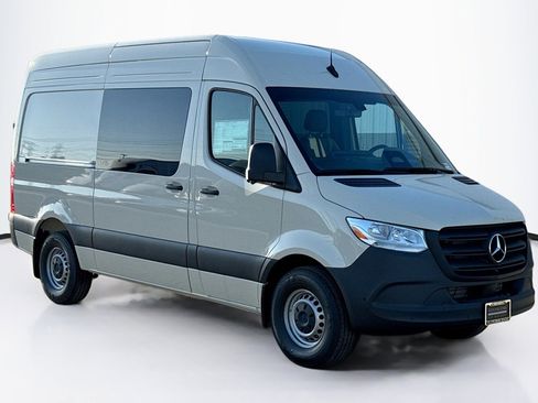 New 2026 Mercedes-Benz Sprinter 2500 image 3