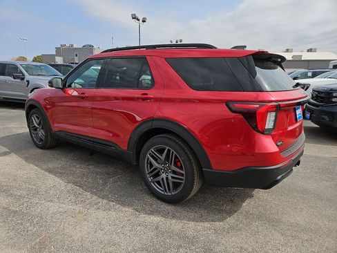 New 2026 Ford Explorer ST-Line image 8