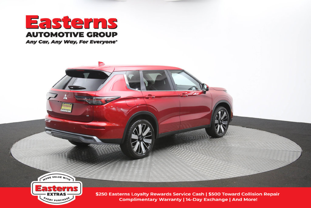 Used 2025 Mitsubishi Outlander SE AWD/4WD image 43