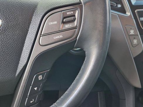 Used 2017 Hyundai Santa Fe Sport 2.0T FWD image 14