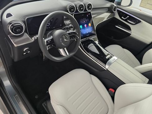 New 2027 Mercedes-Benz GLC 300 image 7