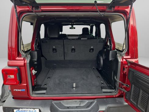 Used 2021 Jeep Wrangler Unlimited Sahara w/ Cold Weather Group image 25