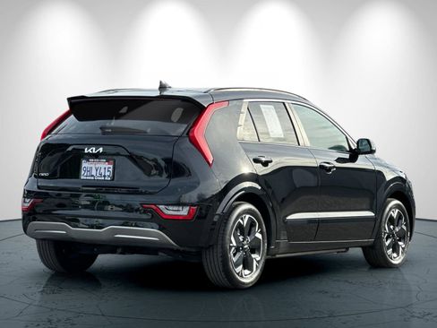Certified 2023 Kia Niro Wave image 4