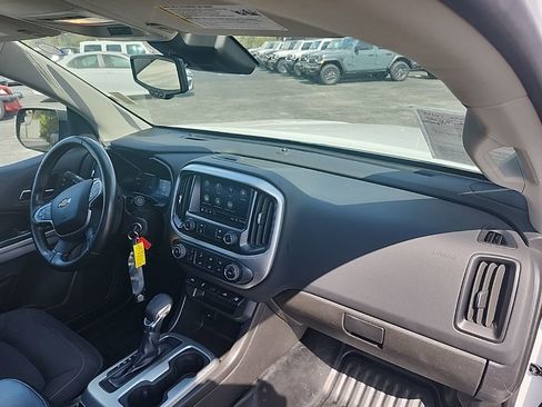 Used 2022 Chevrolet Colorado LT w/ Fleet Safety Package RWD image 27