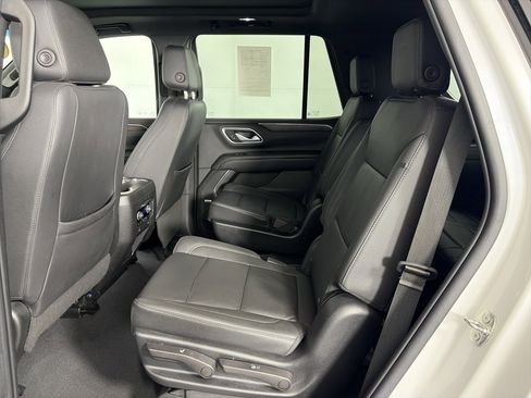 Used 2022 Chevrolet Tahoe Z71 w/ Luxury Package image 7