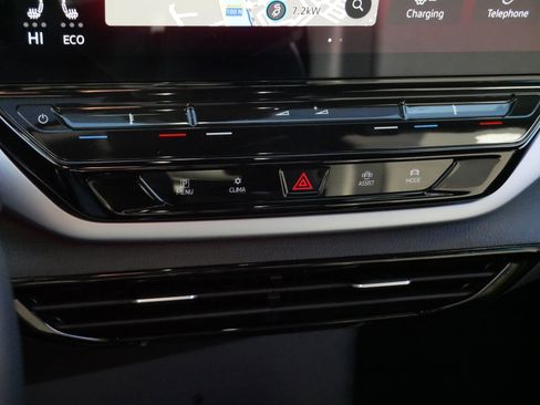 Used 2023 Volkswagen ID.4 Pro S image 23