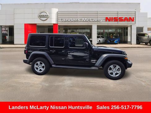Used 2021 Jeep Wrangler Unlimited Sport AWD/4WD image 2