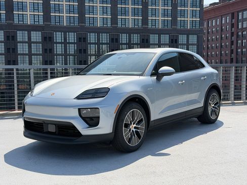 New 2026 Porsche Macan 4 Electric AWD/4WD image 1