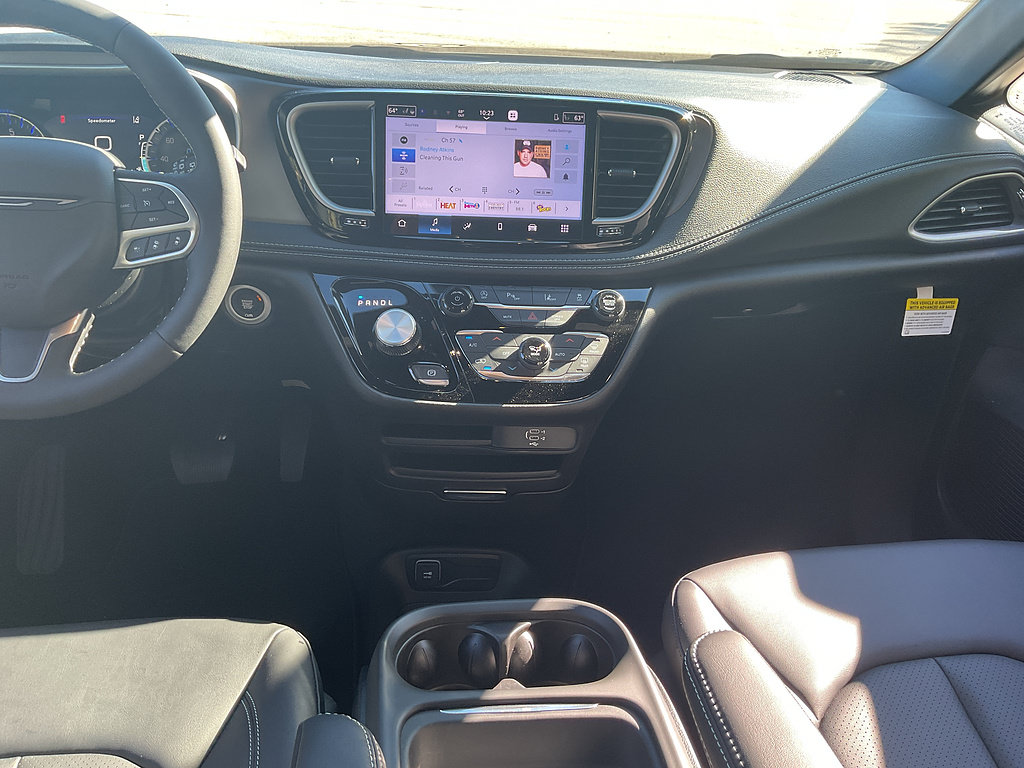 New 2027 Chrysler Pacifica Select FWD image 12