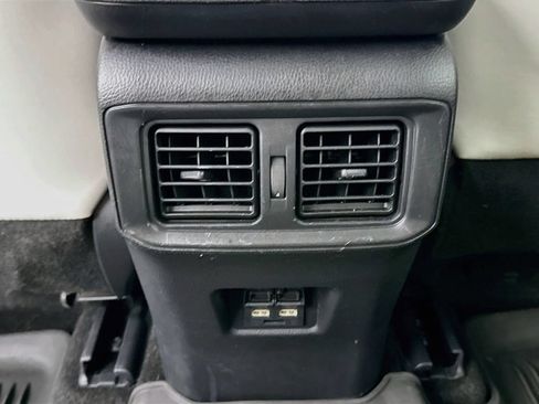 Used 2021 Toyota RAV4 XLE Premium AWD/4WD image 30