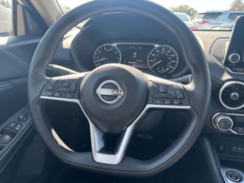 Used 2025 Nissan Sentra SV image 25