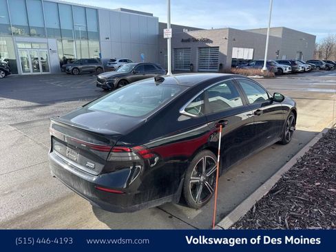 Used 2023 Honda Accord Sport image 4