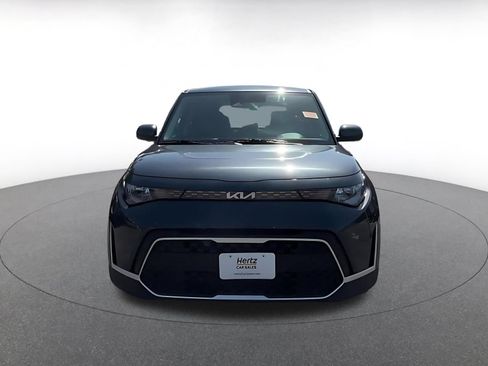 Used 2025 Kia Soul LX w/ LX Technology Package FWD image 4