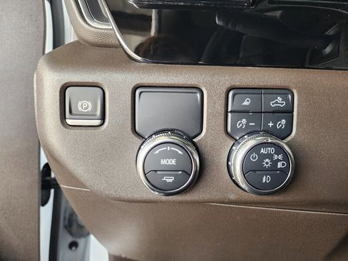 Used 2024 GMC Sierra 1500 SLT RWD image 33