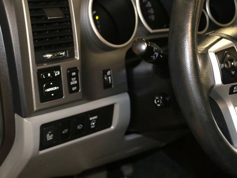 Used 2017 Toyota Sequoia Limited w/ Safety & Convenience Package AWD/4WD image 37