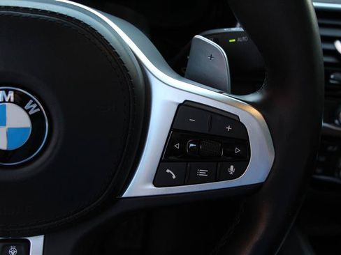 Used 2021 BMW M550i xDrive AWD/4WD image 28