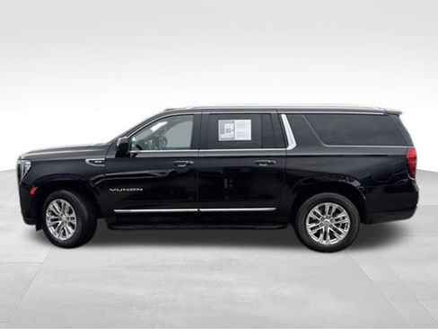 Certified 2023 GMC Yukon XL SLT AWD/4WD image 2