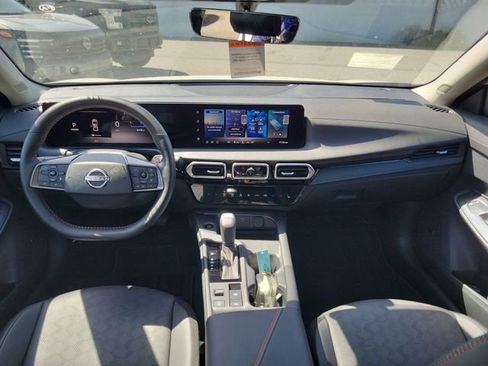 New 2026 Nissan Sentra SR w/ SR Premium Package FWD image 22